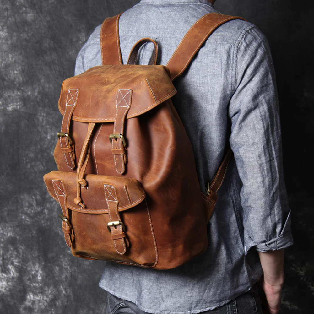 CADIZ - Leather Knapsack