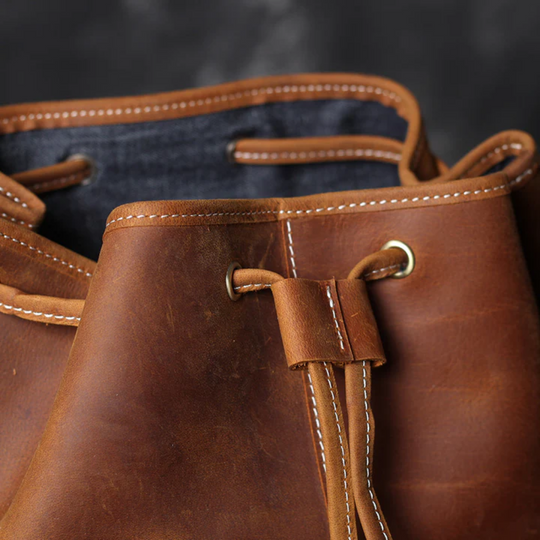 CADIZ - Leather Knapsack