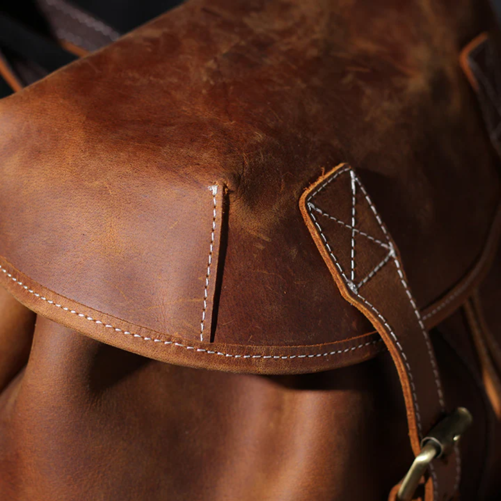 CADIZ - Leather Knapsack