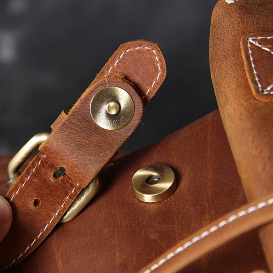 CADIZ - Leather Knapsack
