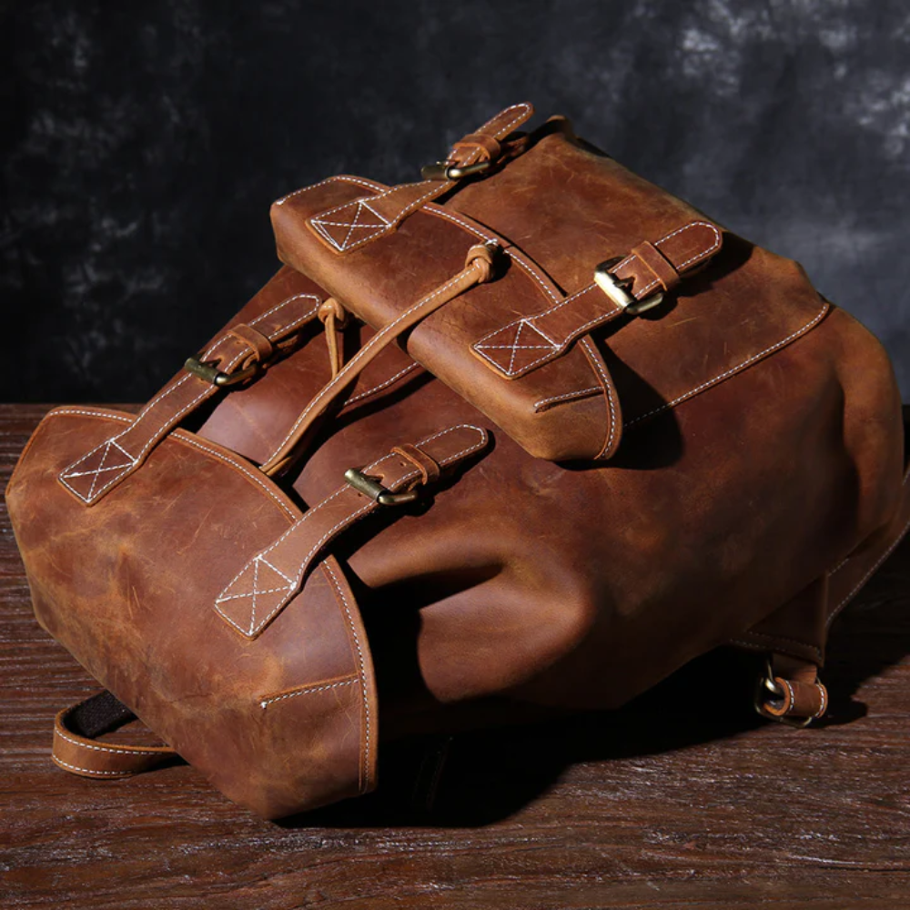 CADIZ - Leather Knapsack