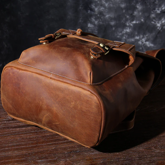 CADIZ - Leather Knapsack